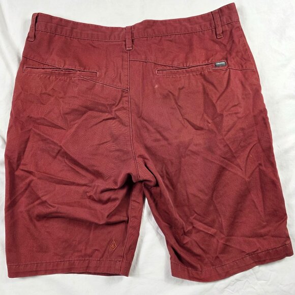 Volcom Corpo Class Mens Chino Shorts Size 36 Red Casual Lightweight Outdoors - Picture 2 of 9